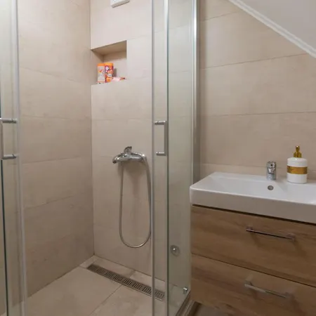 Kuca Za Odmor Ana 미트로박